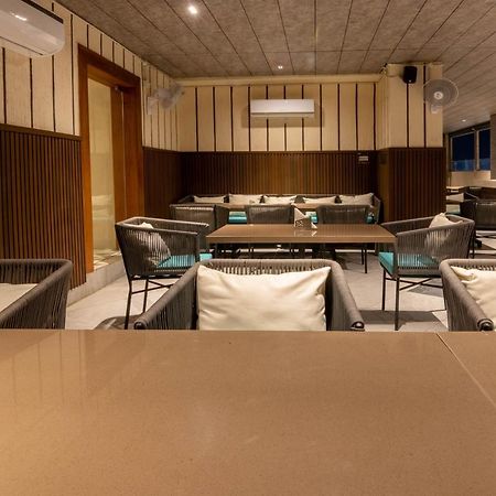 Hotel Bay Laurel Retreat Faridabad Exterior foto