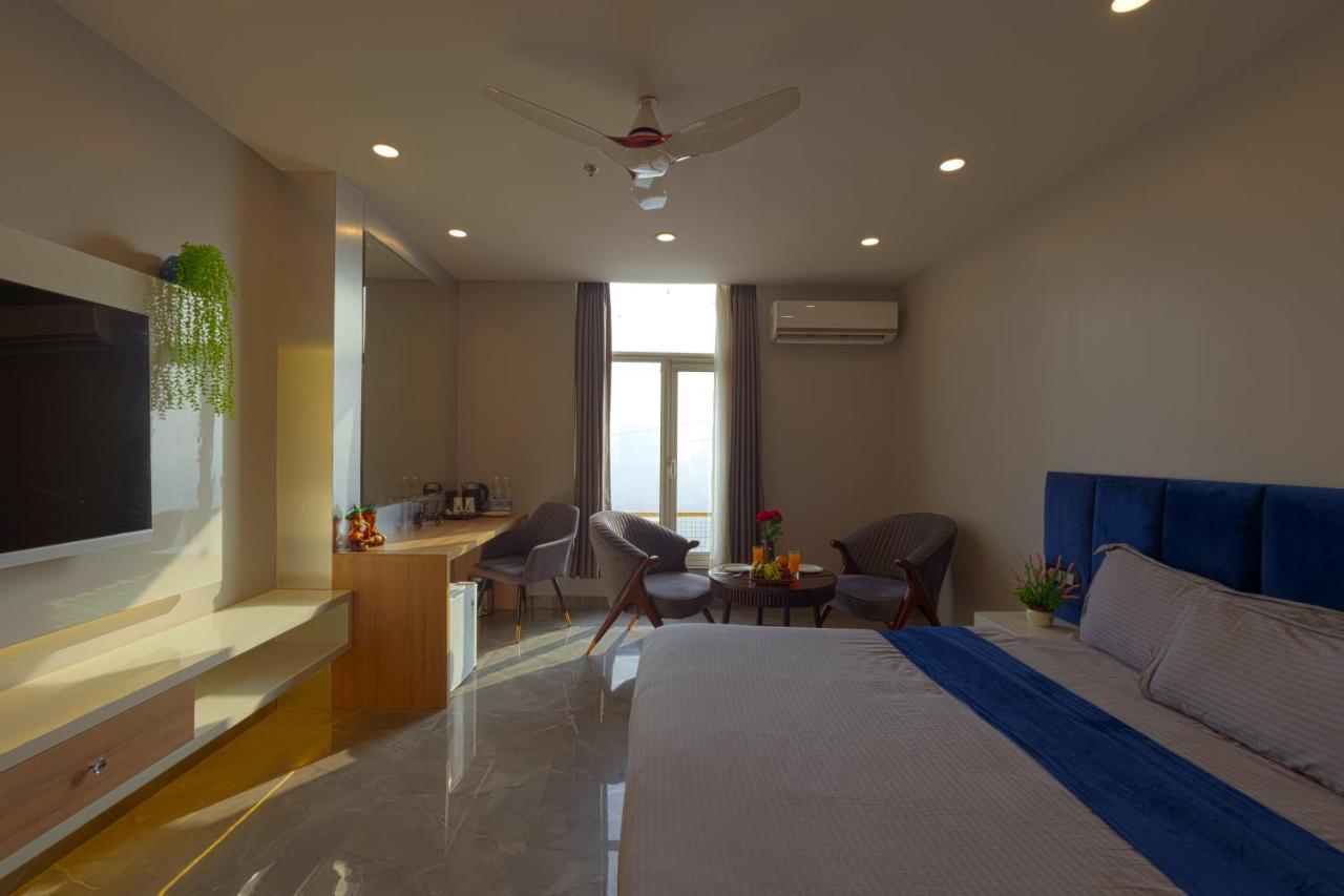 Hotel Bay Laurel Retreat Faridabad Exterior foto