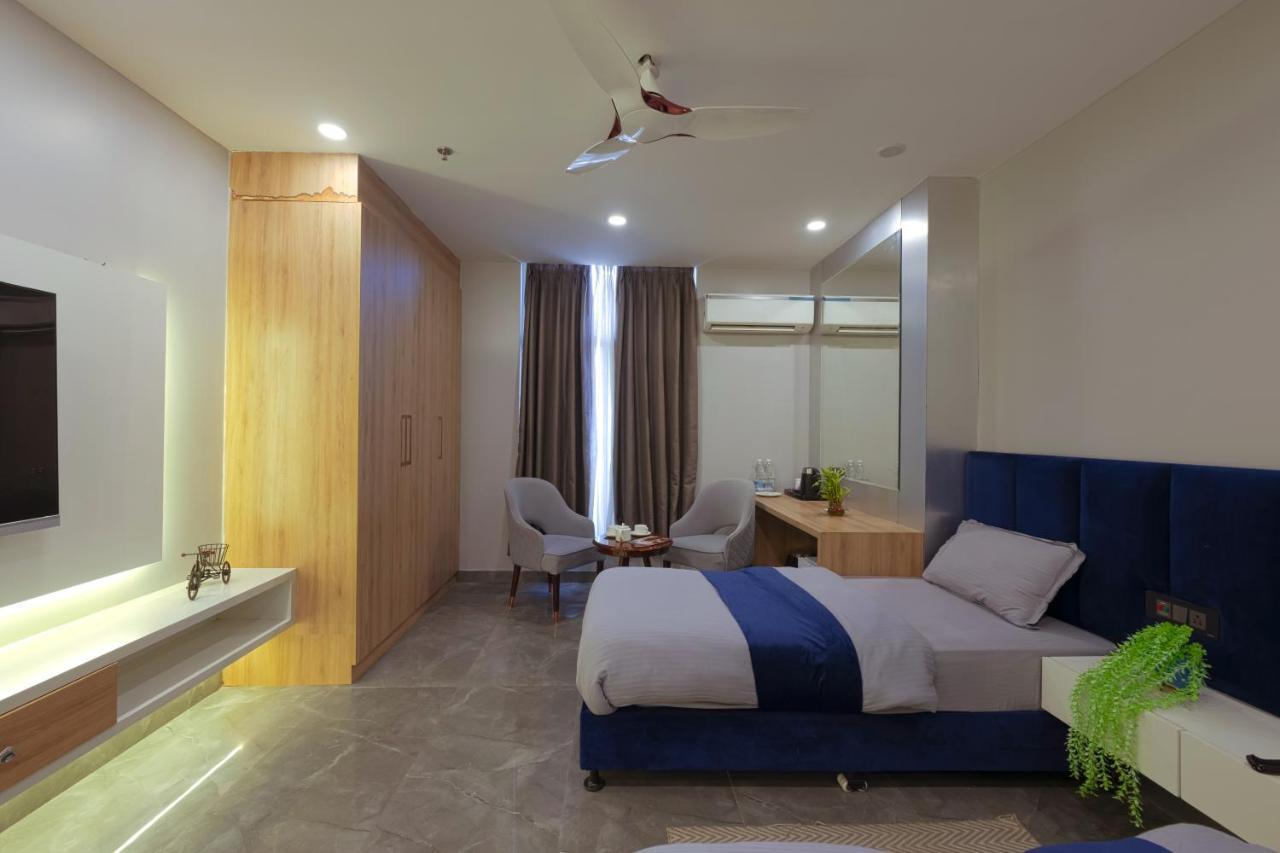 Hotel Bay Laurel Retreat Faridabad Exterior foto
