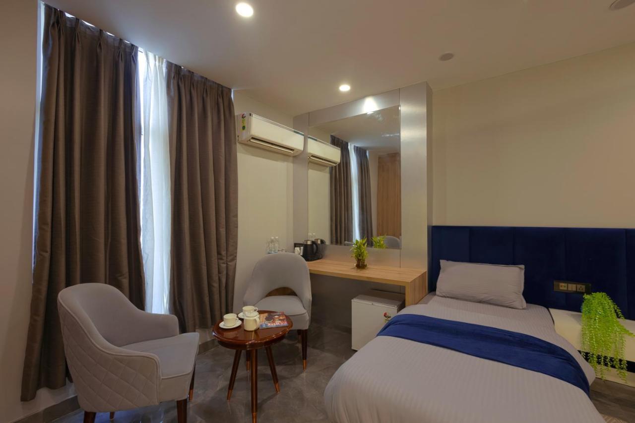 Hotel Bay Laurel Retreat Faridabad Exterior foto